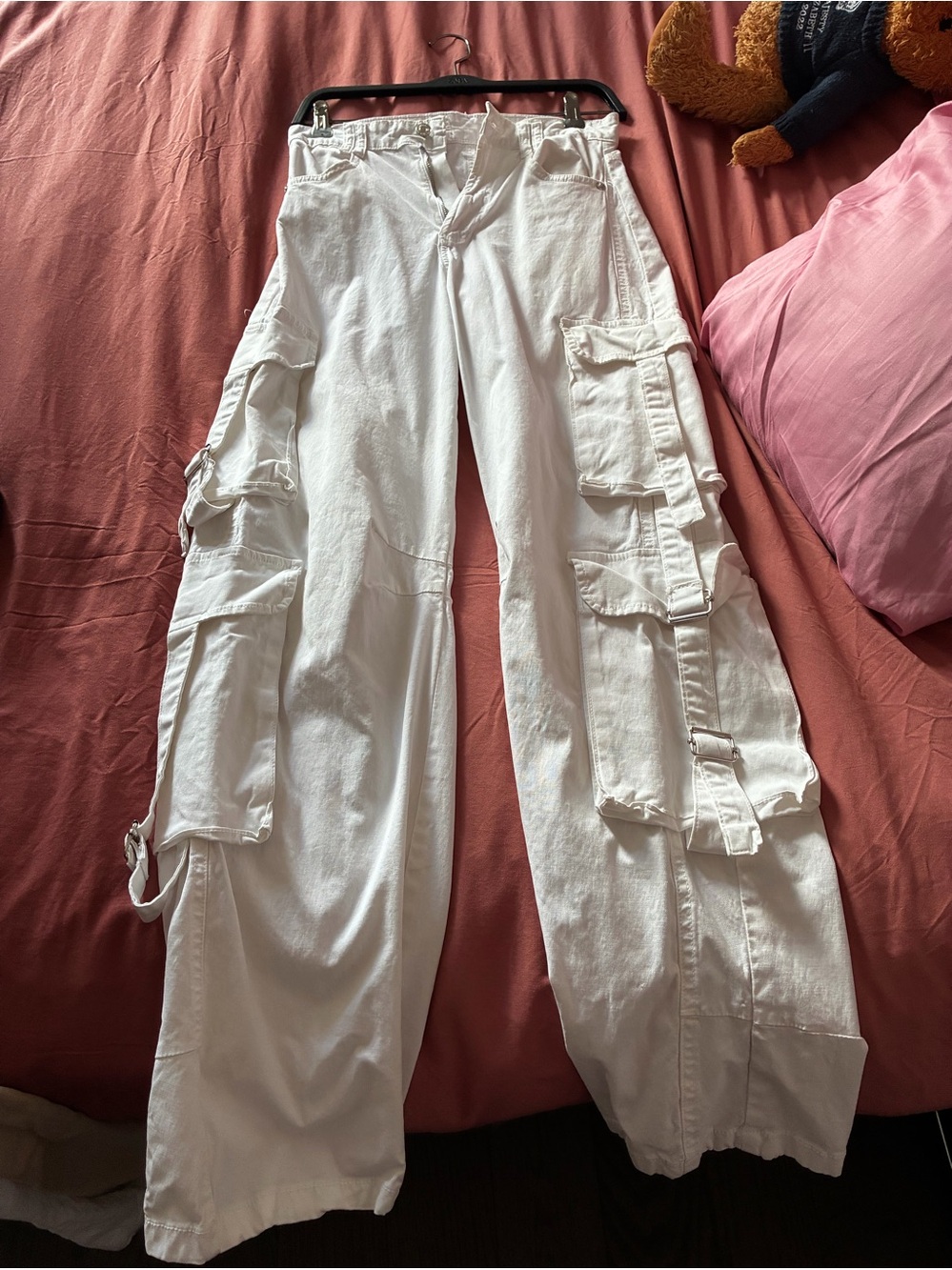 Zara White Wide-Leg Cargo Trousers with Utility Pockets